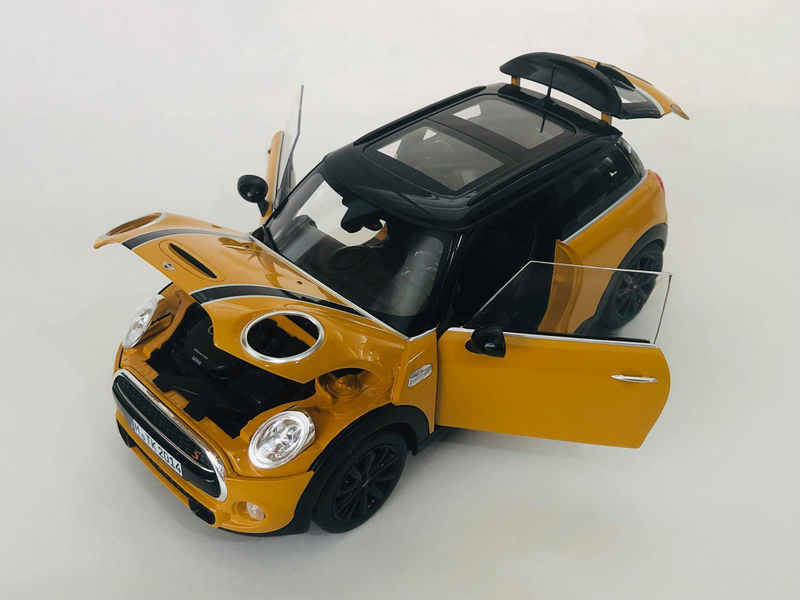 Illustration for article titled Norev 1/18 2014 Mini Cooper S (F56)